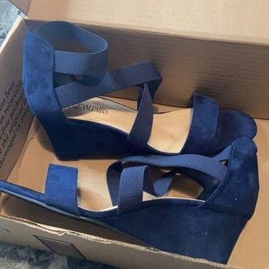 Dream Pairs Navy Blue suede wedges